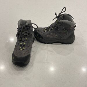 Vasque Kids Gray and Green Boots